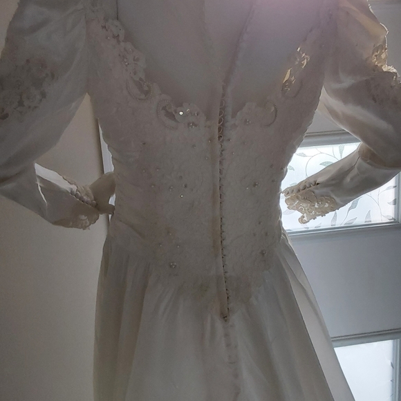 VINTAGE UNION MADE WEDDING GOWN SIZE 16 - Picture 13 of 16
